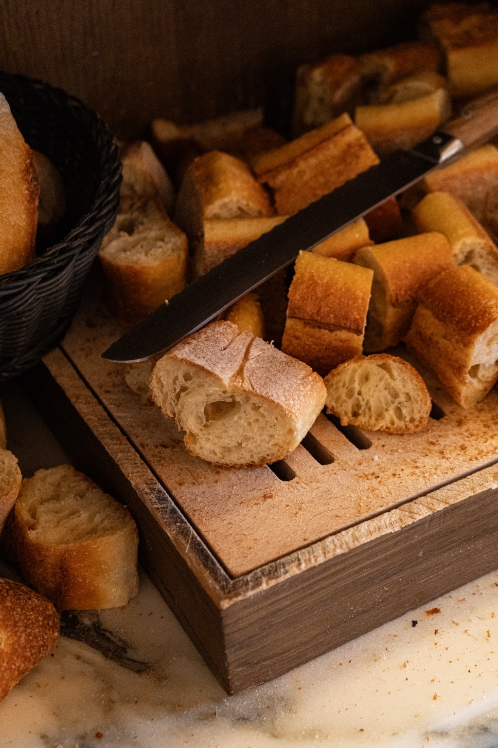 Soupe à l'oignon gratinée, oignons caramélisés et comté fondu
